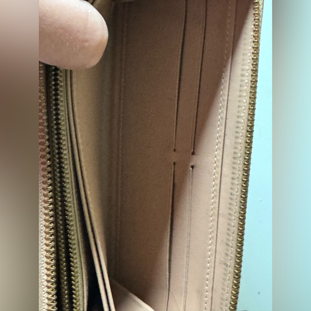 LOUIS VUITTON Zippy Wallet Vernis Noisette - Picture 9 of 12
